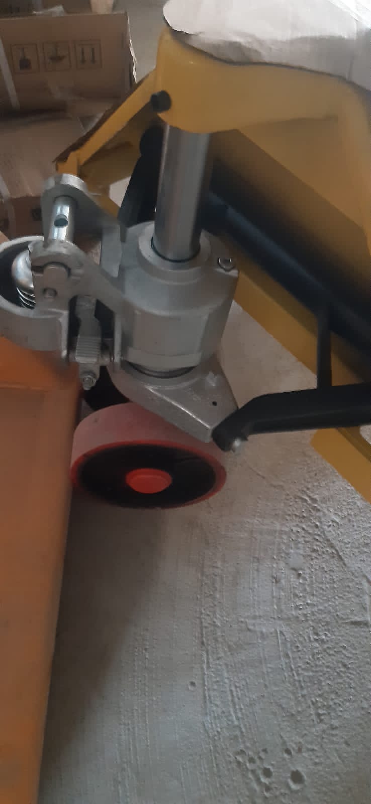 5 Ton Hand Pallet Trucks - Tell: 03219269422