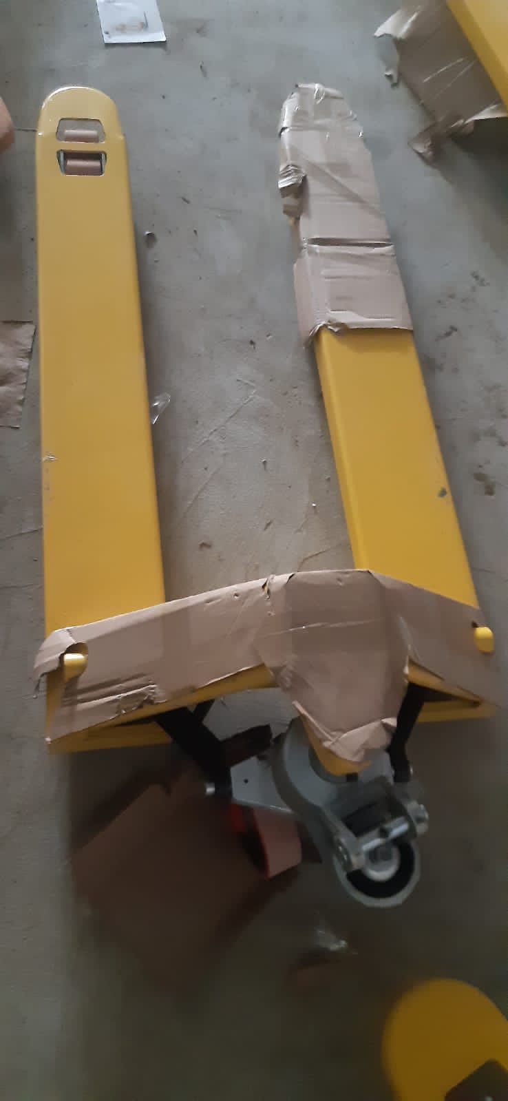 5 Ton Hand Pallet Trucks - Tell: 03219269422
