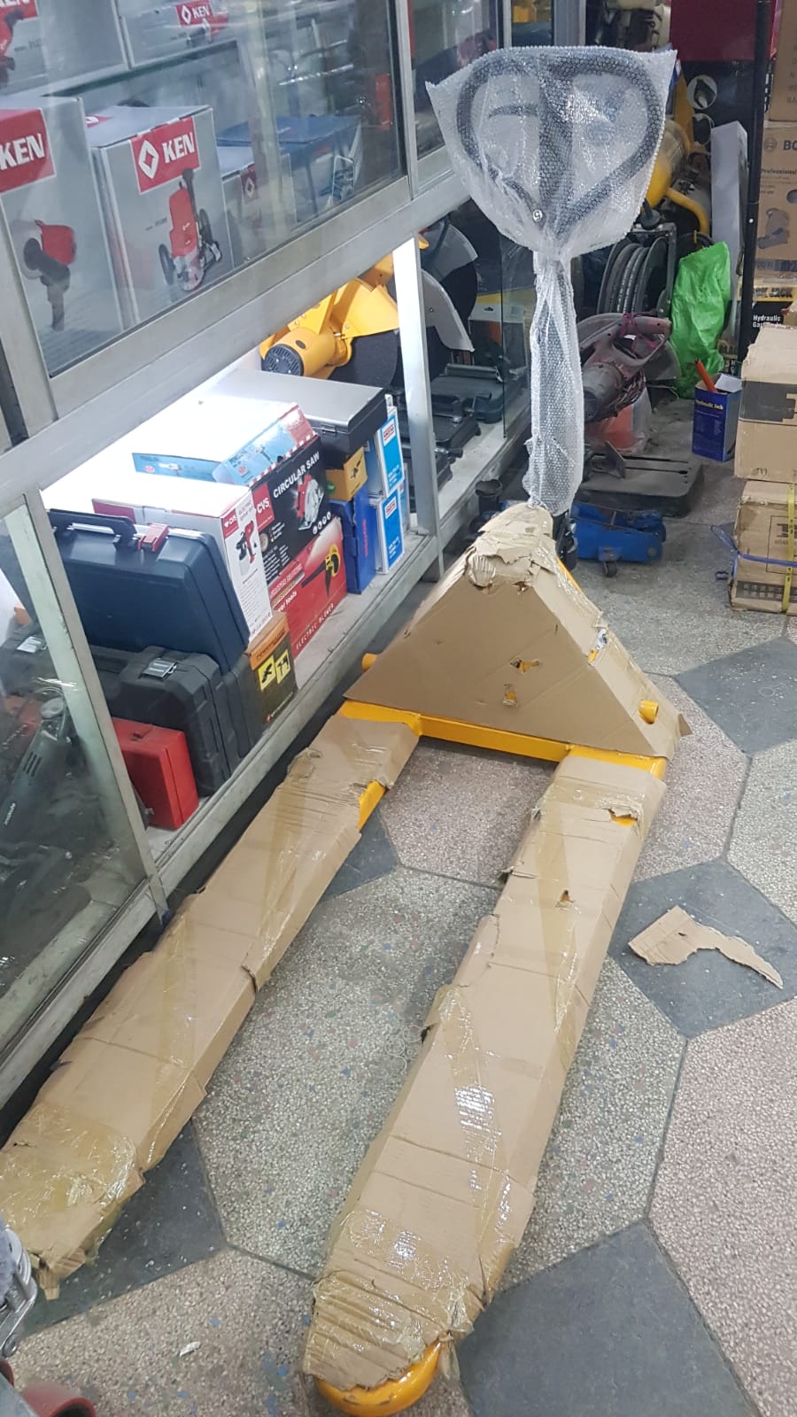 5 Ton Hand Pallet Trucks - Tell: 03219269422