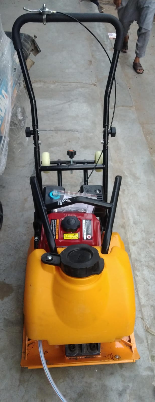 C90 17 Inch Commercial GX200 Plate Compactor + Wheel Kit + Water Kit