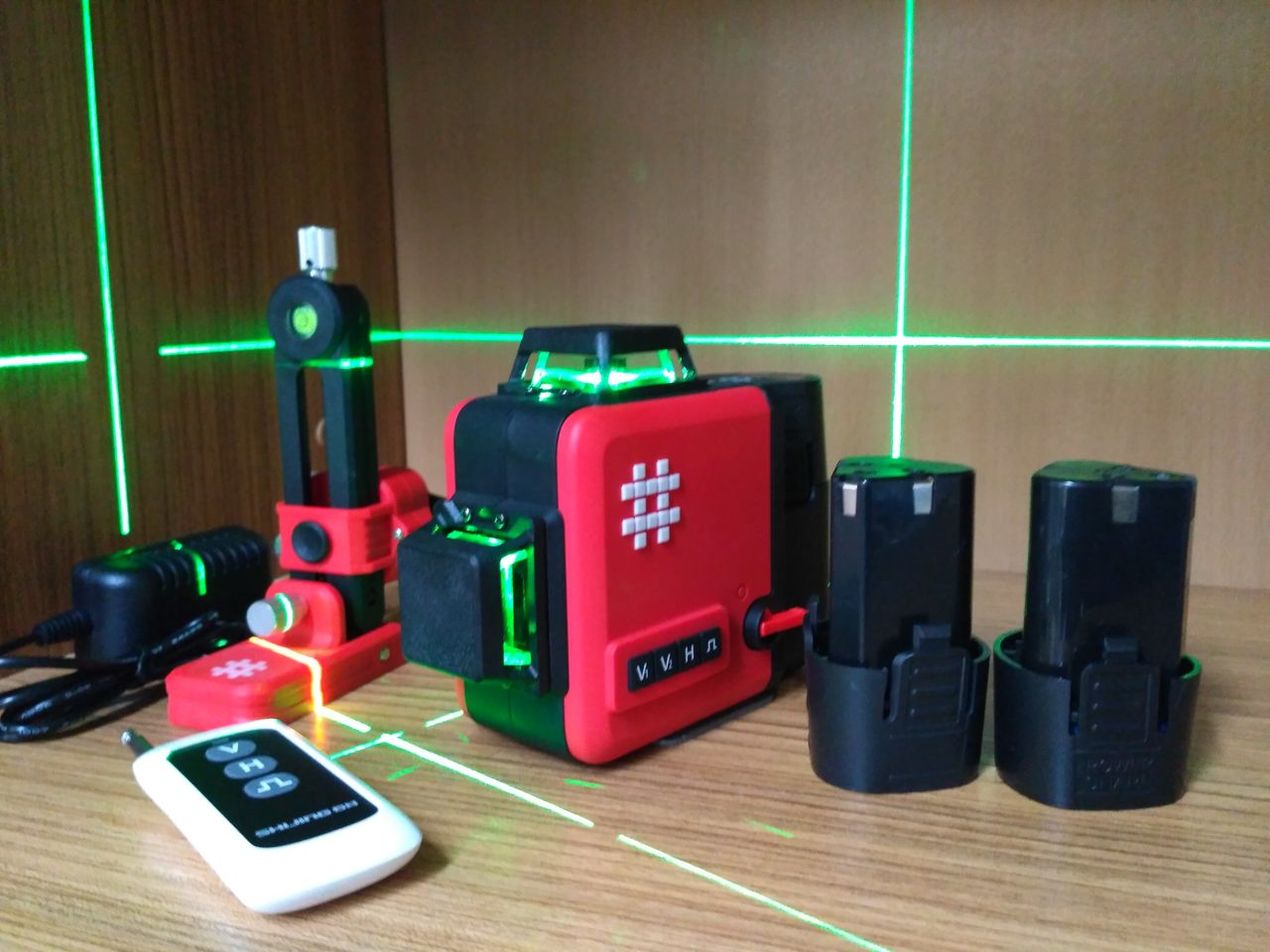 Green Beam 3D Laser Level Tell: 03219269422