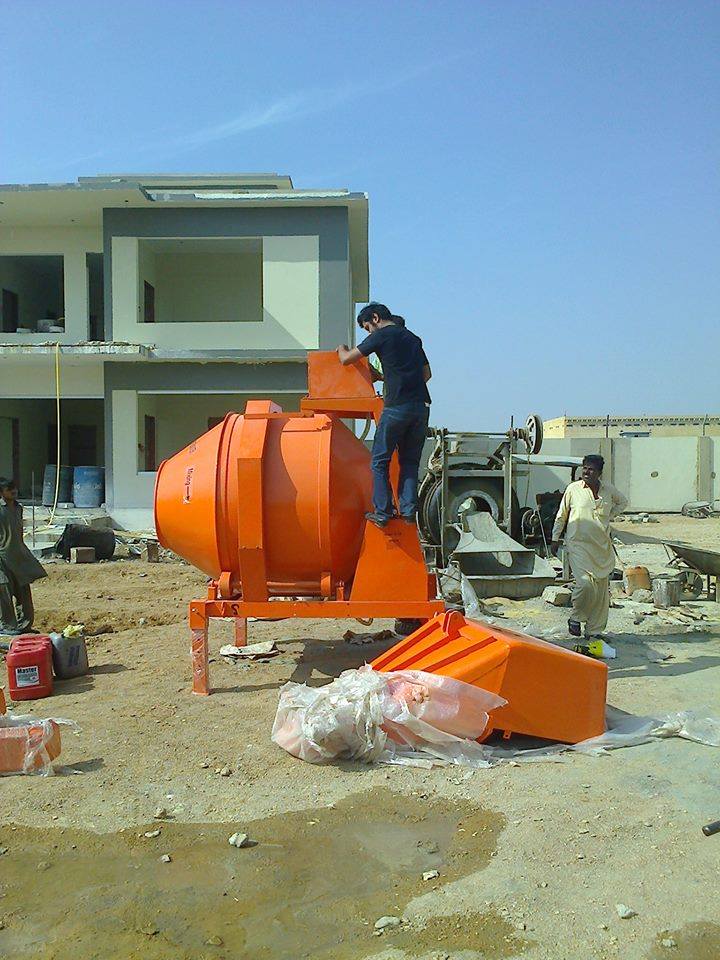 Concrete Mixer Machine 2 Bags Capacity (Hydraulic) Tell: 03219269422