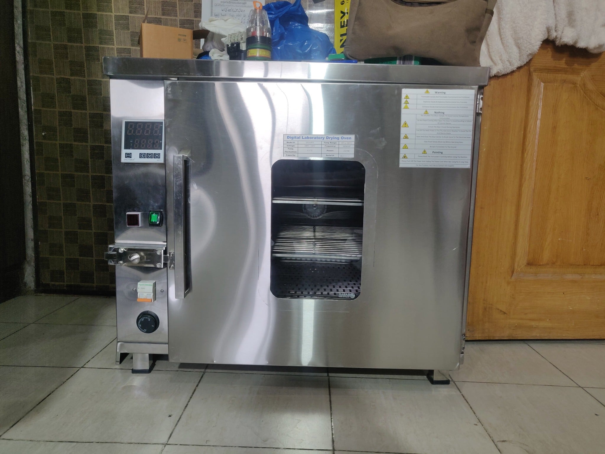 Digital Stainless Steel Laboratory Oven Capacity 226 Liters- Tell: 03219269422
