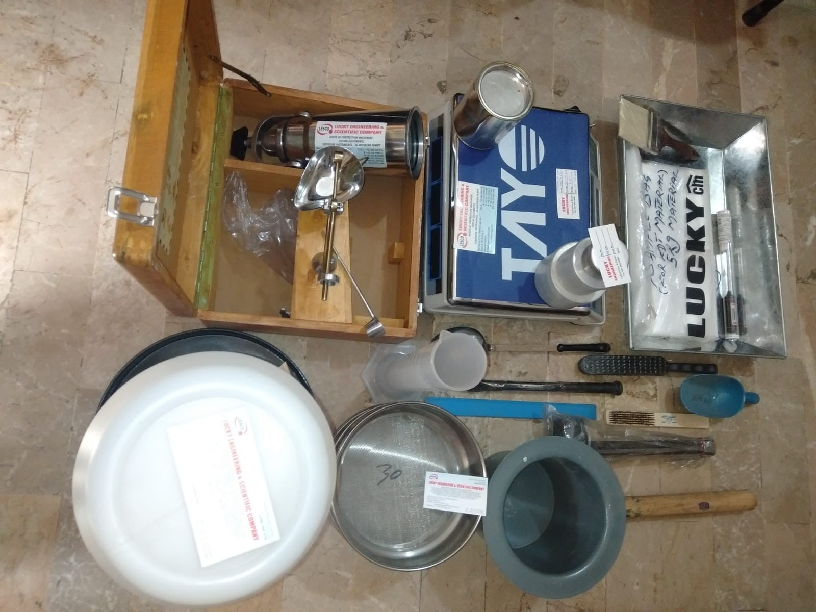 Field Density Test Apparatus (FDT SET) Tell: 03219269422
