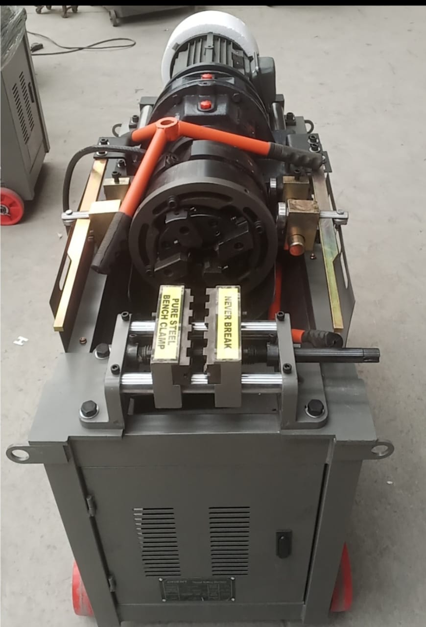 Thread Rolling Machine - Tell: 03219269422