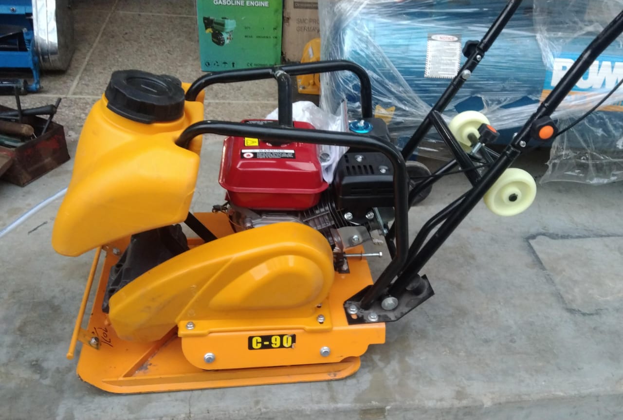 C90 17 Inch Commercial GX200 Plate Compactor + Wheel Kit + Water Kit