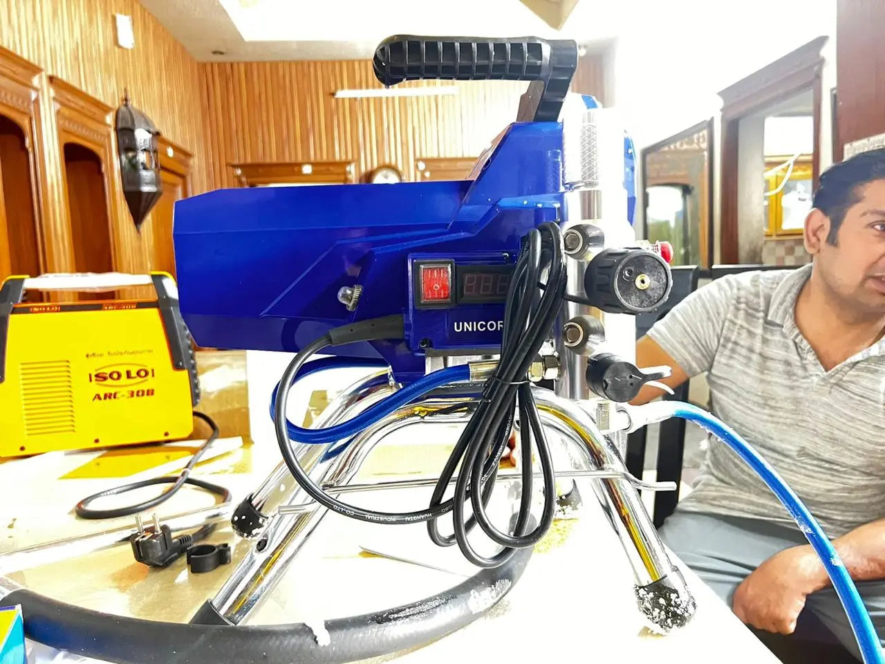 Airless Paint Spray Machine 595- Pakistan Tell:03219269422 Lucky Engineering