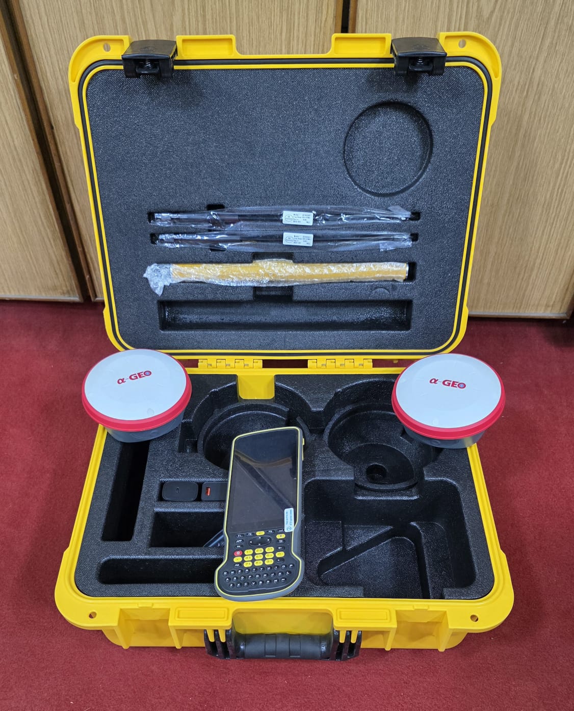 Alpha GEO L100 PRO Rover Base RTK GNSS Set