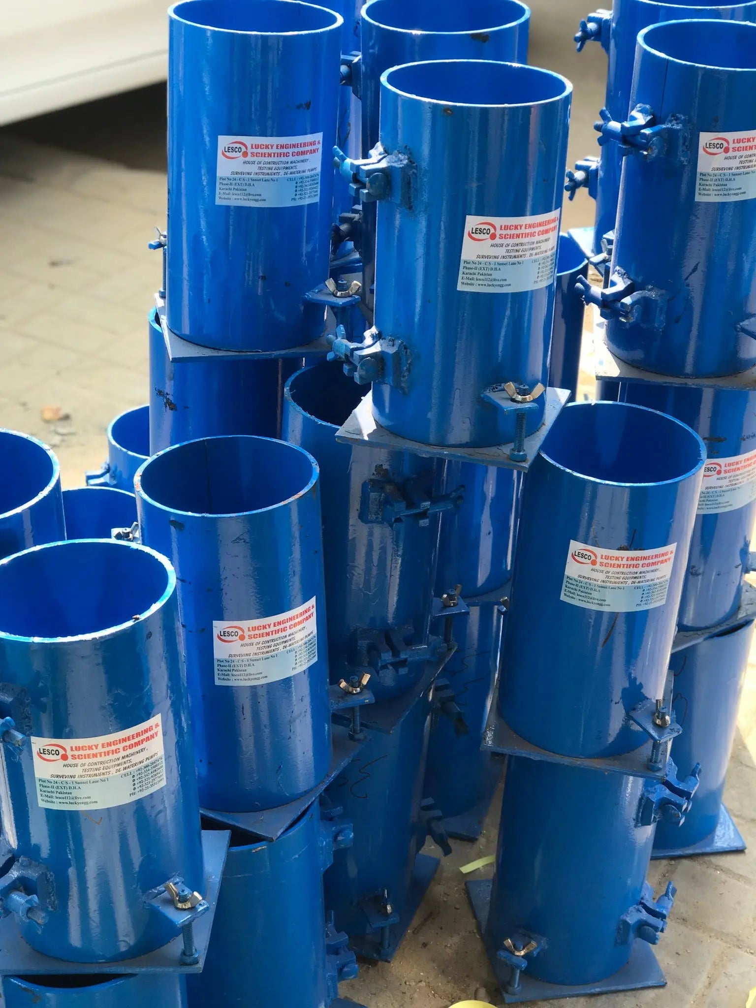 Concrete Cylinder Mould- Pakistan Tell: 03219269422 Lucky Engineering