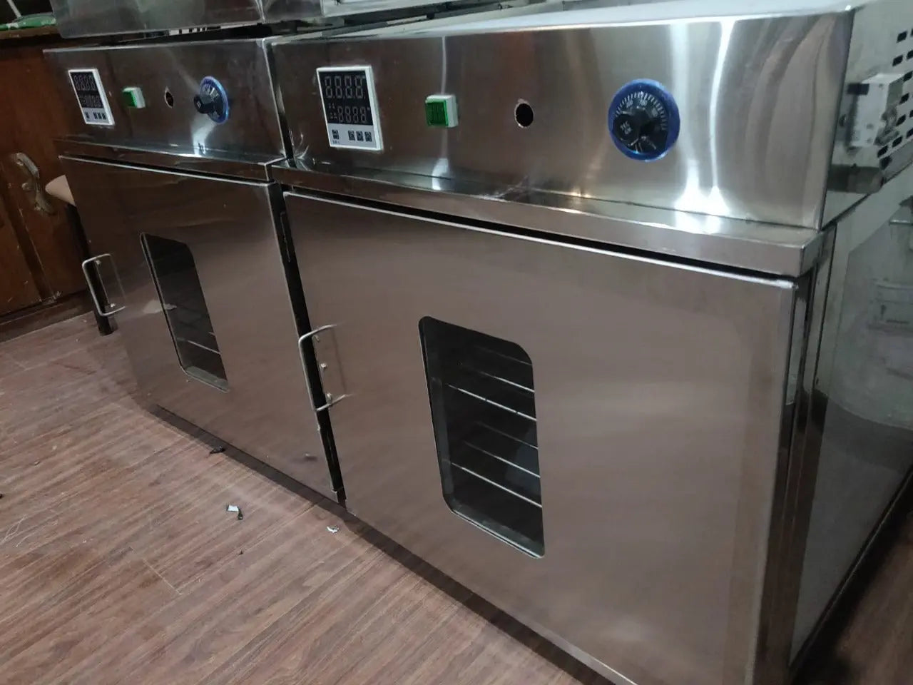 Digital Stainless Steel Laboratory Oven 226 Liter | Industrial Lab Drying Oven Pakistan LESCO
