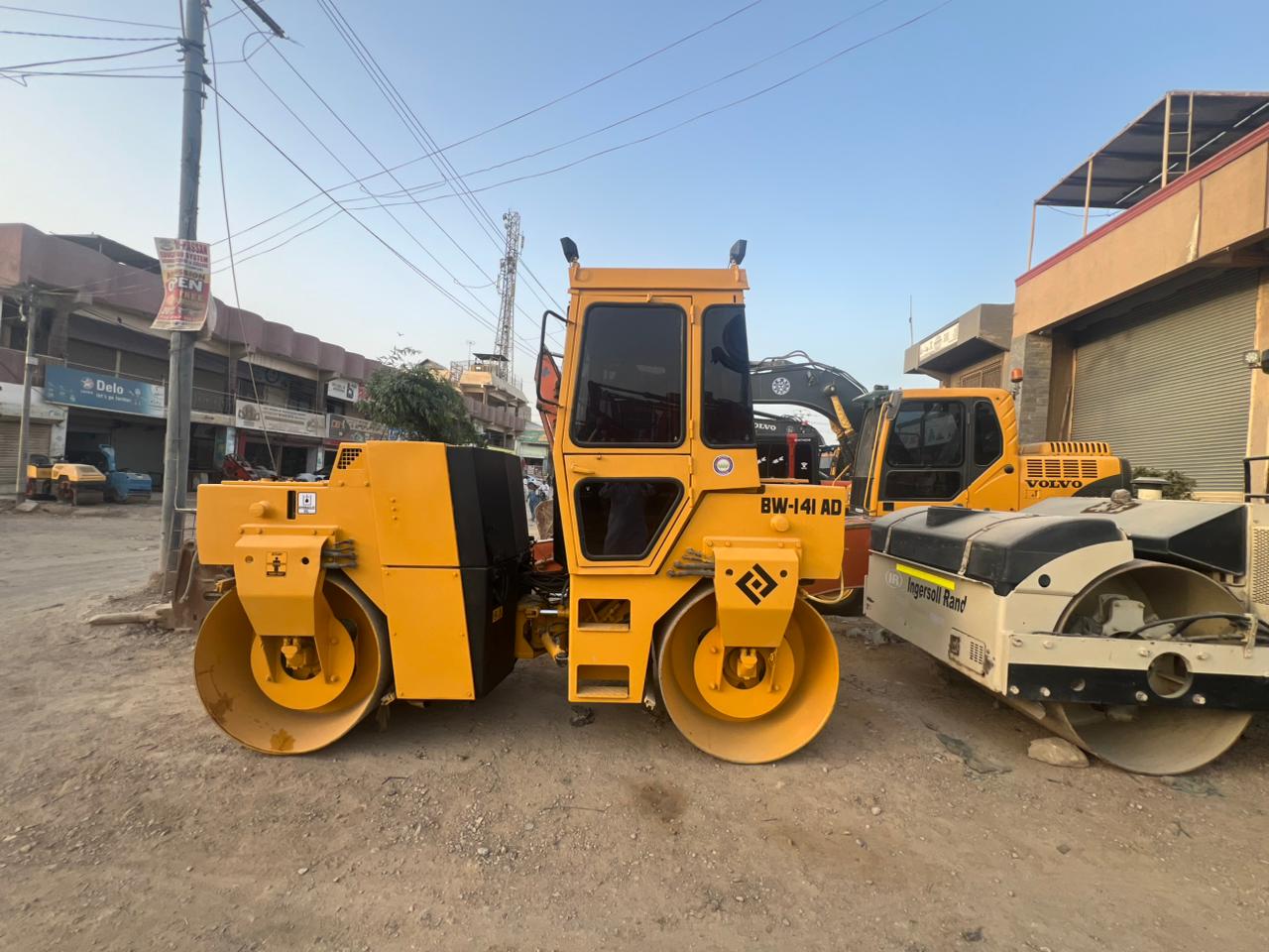 Double Drum Vibratory Road Roller for Asphalt Compaction