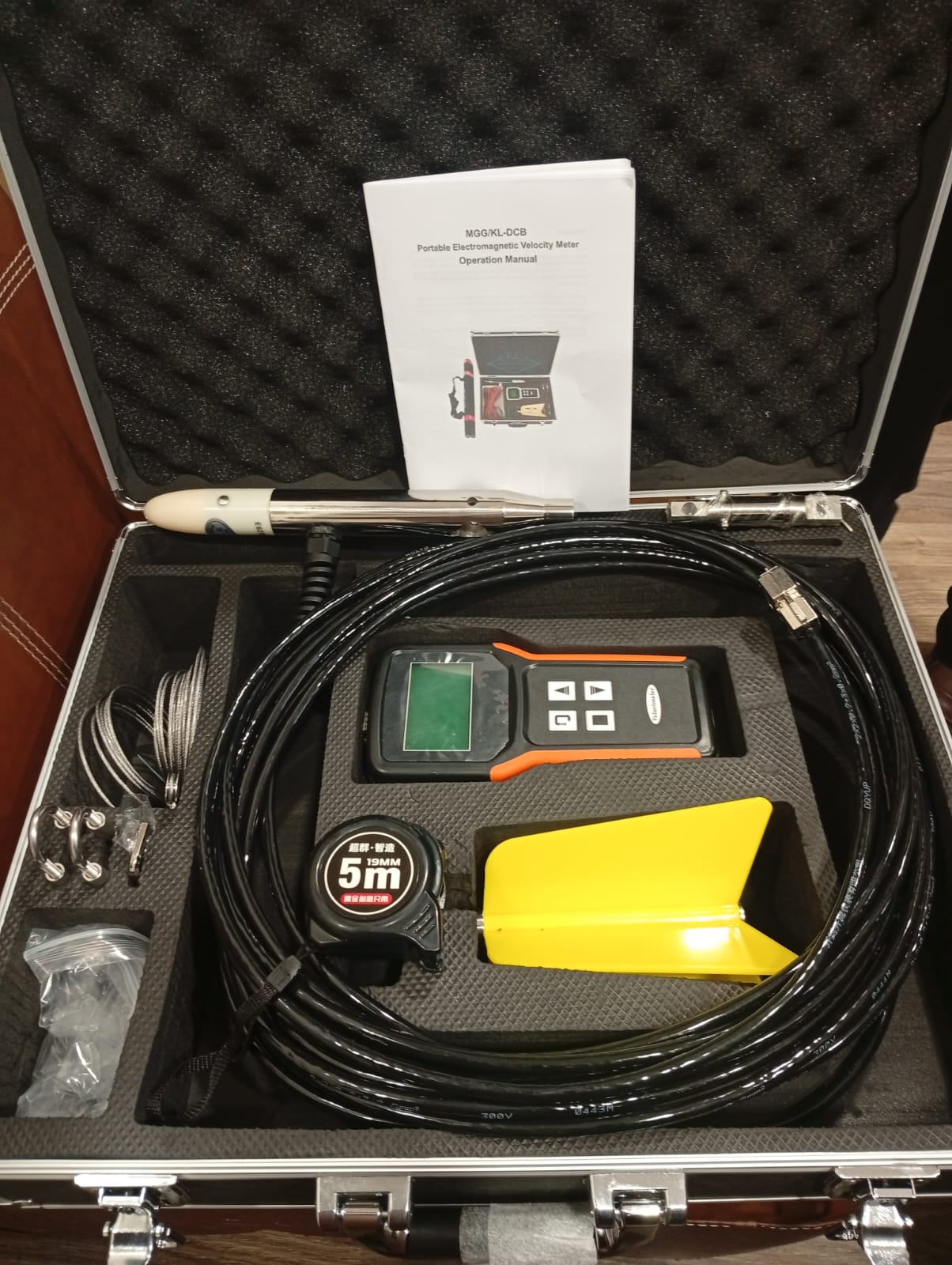 Electromagnetic water velocity probe for river and canal monitoring