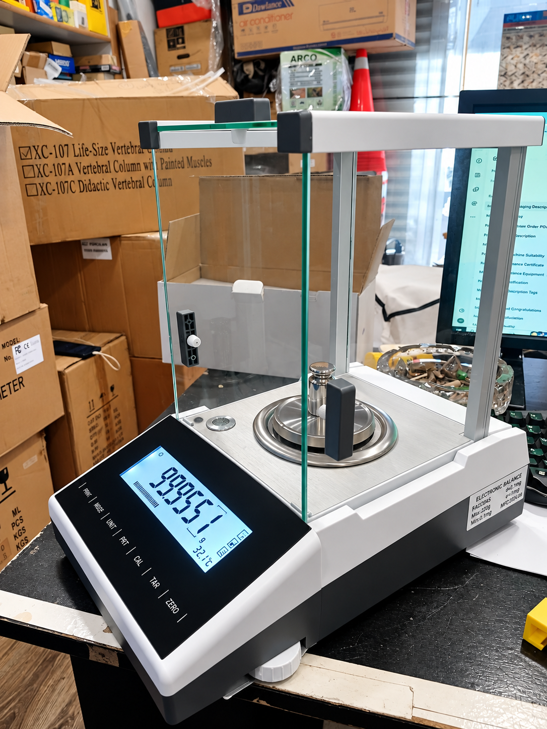 Electronic Analytical Balance FA2204S laboratory weighing scale with 220g capacity
