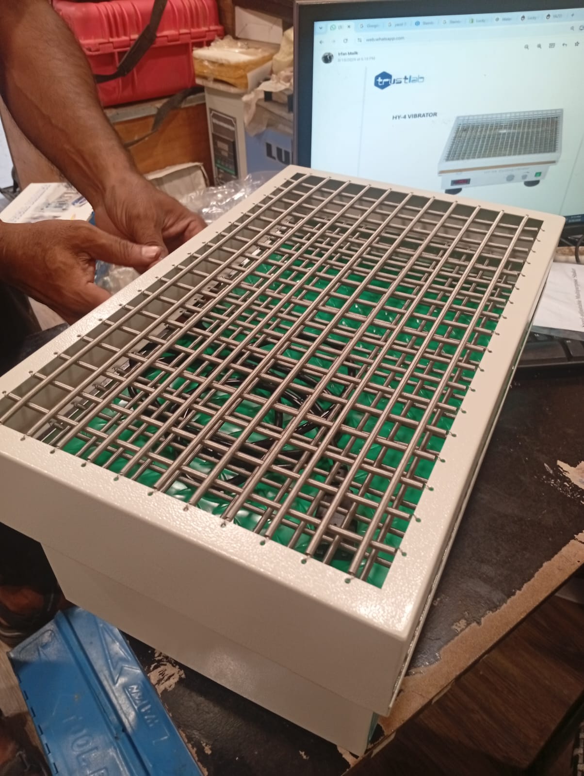 HY-4A Oscillator speed governing multi-purpose laboratory shaker