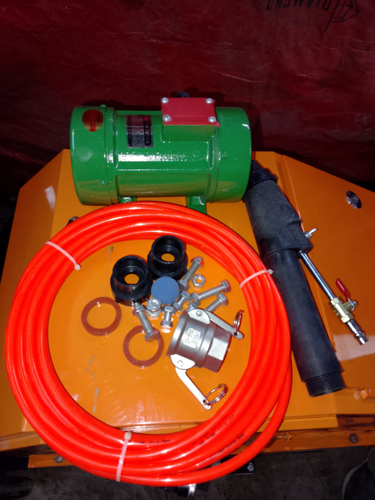 PLASTER SPRAYER FOR WALL 