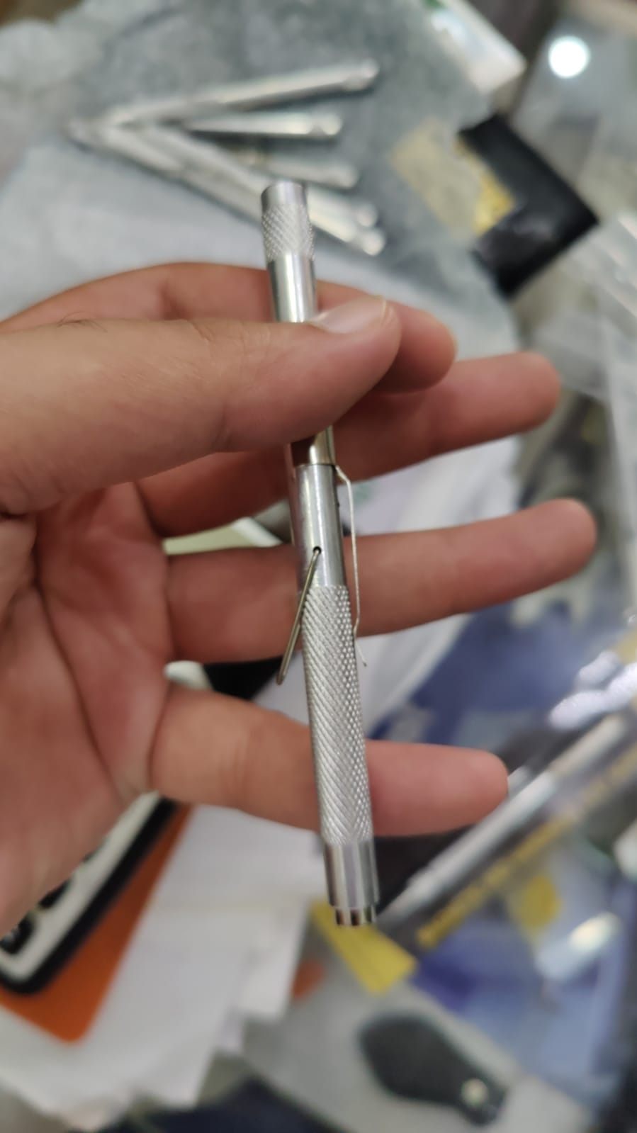 Magnetic Hardness Tester HIKER HTS09 | Metal Testing Tool