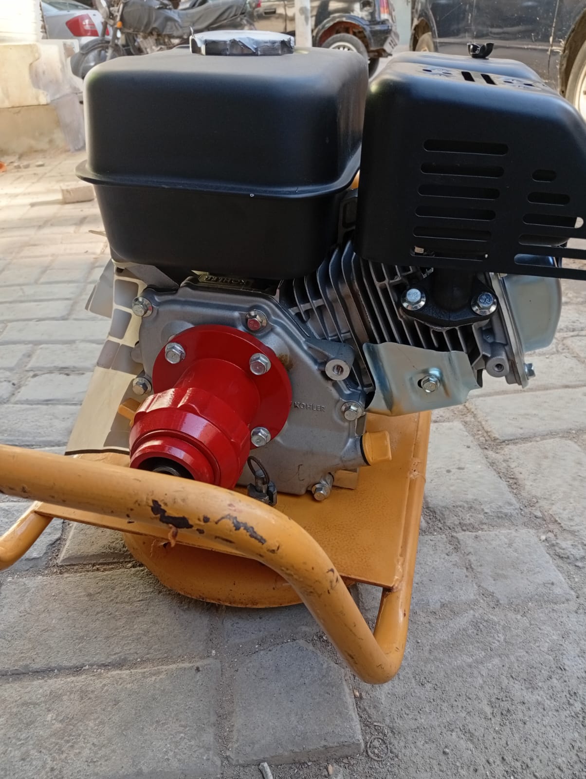 Kohler - U.S.A Vibrator Petrol Engine Capacity 6.5 hp Tell: 03219269422