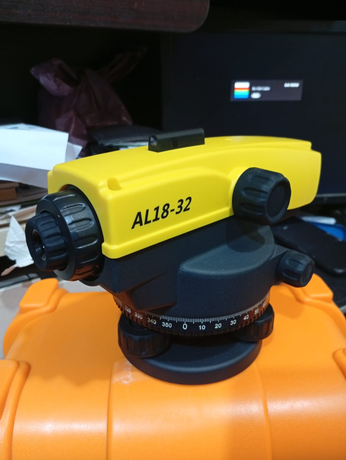 WISEMEN Automatic Level Machine Model AL18 with 32× magnification
