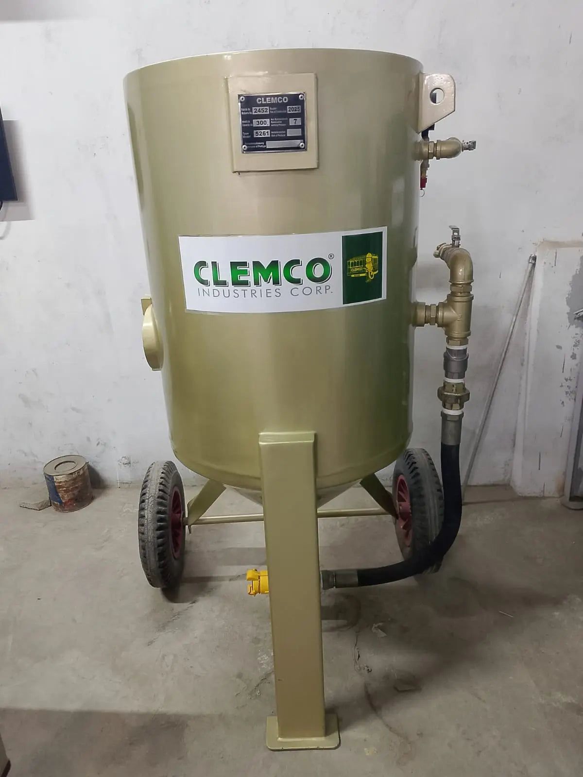 Sand Blasting Machine for Rust and Paint Removal Tell: 03219269422 LESCO