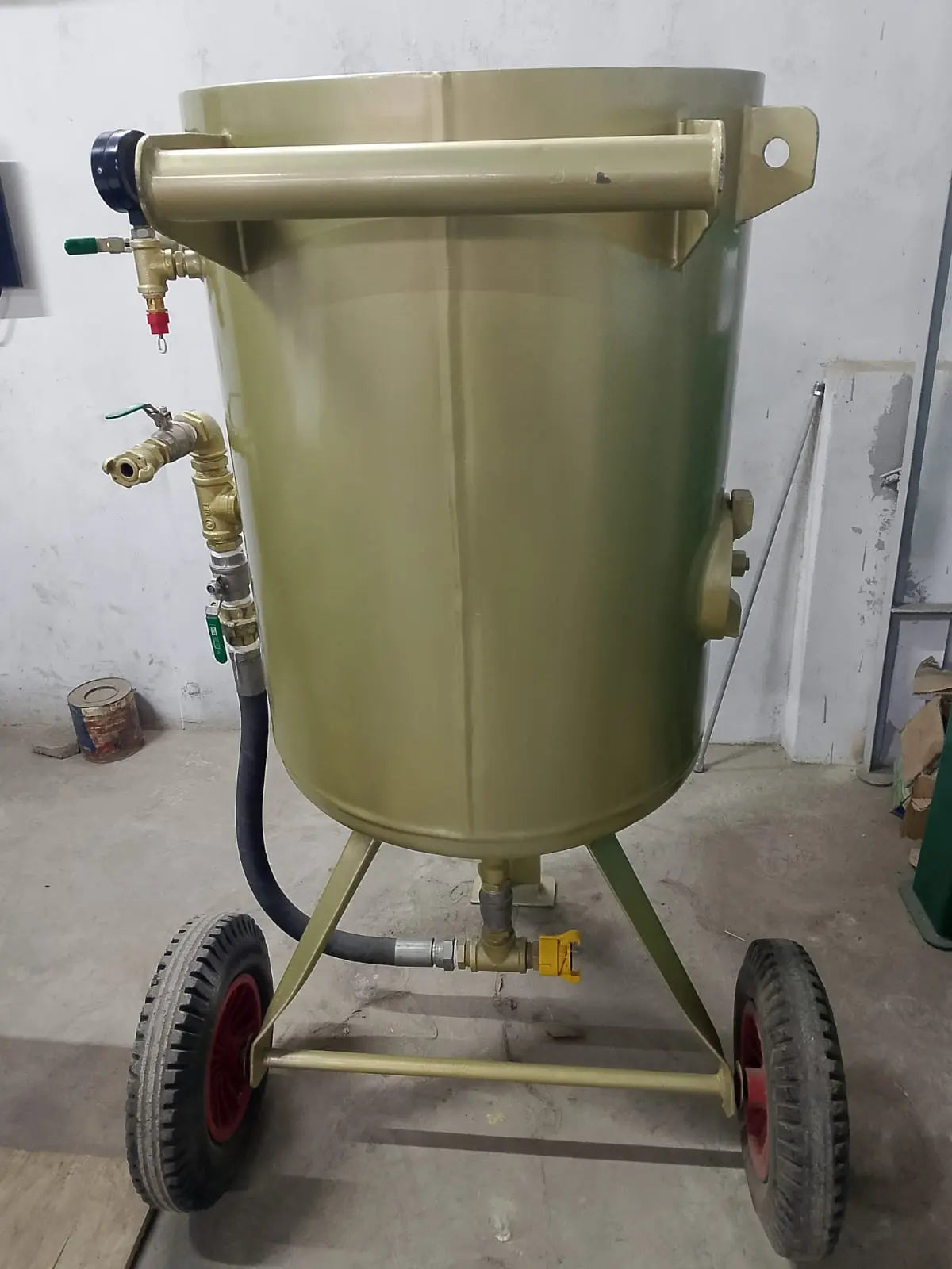 Sand Blasting Machine for Rust and Paint Removal Tell: 03219269422 LESCO