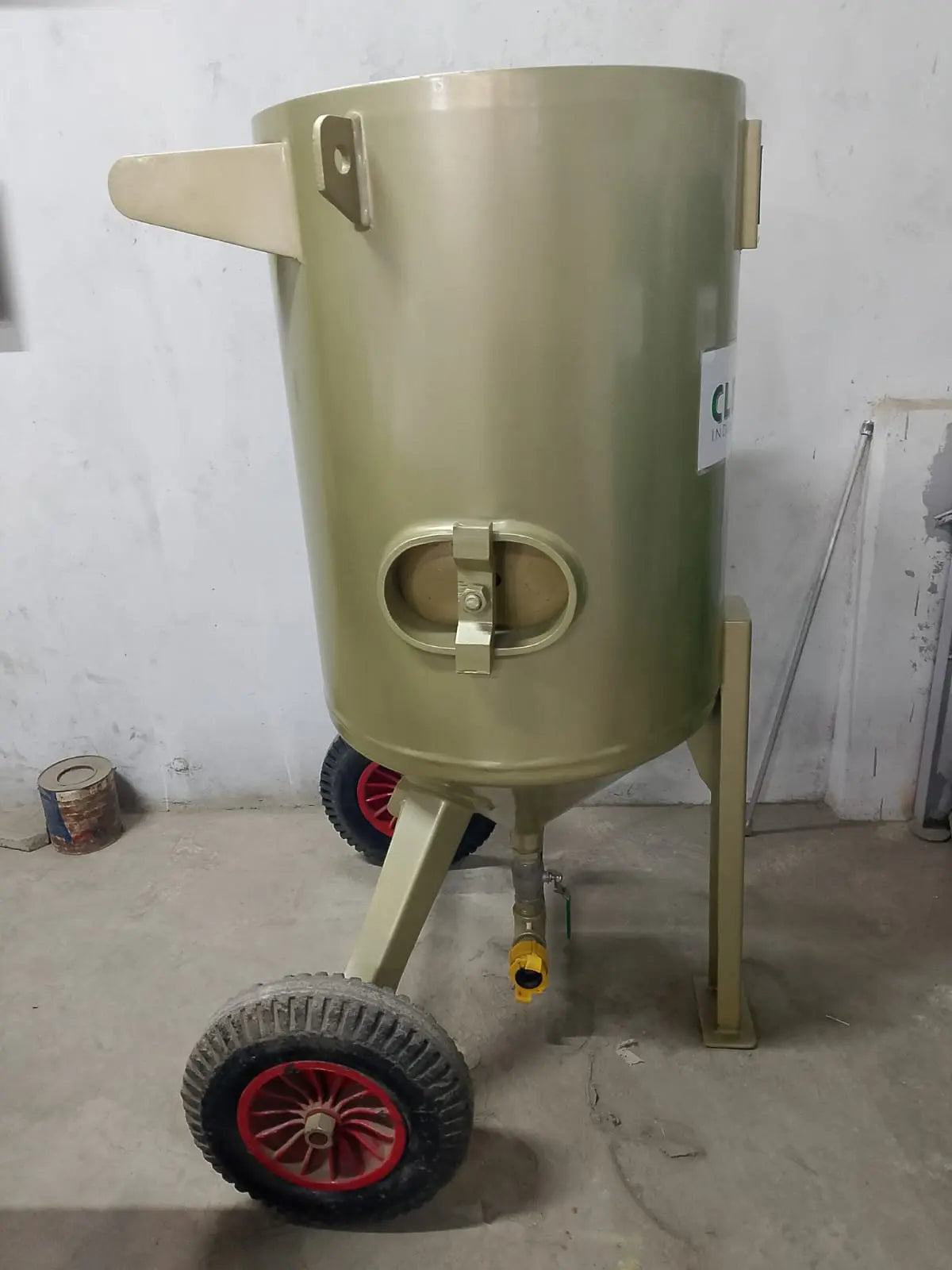 Sand Blasting Machine for Rust and Paint Removal Tell: 03219269422 LESCO