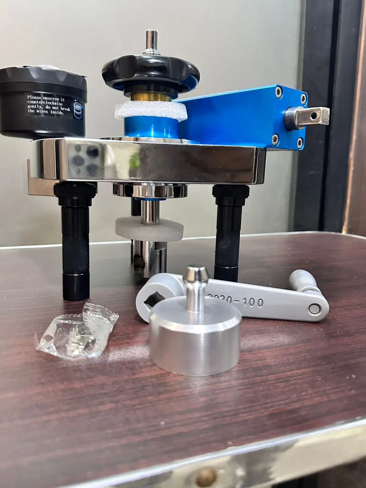 LR-P40 Pull-off Tester -  Pakistan Tell: 03219269422 Lucky Engineering