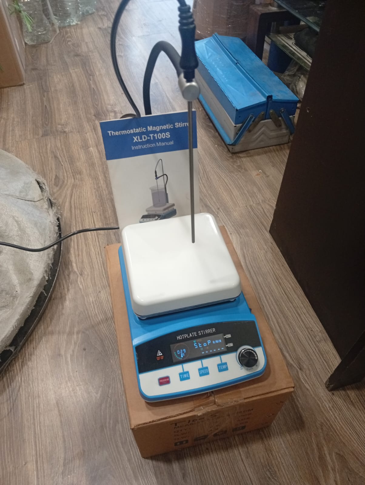 XLD-T100S Magnetic Stirrer with Hot Plate – 6L