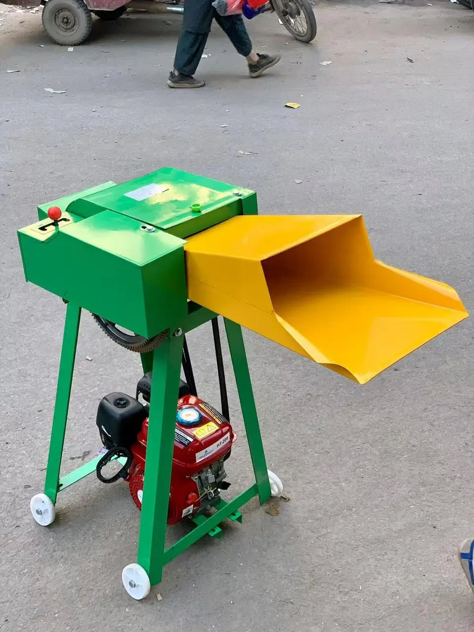 Chaff Cutter Machine | Heavy Duty Fodder Cutter for Livestock Feed LESCO