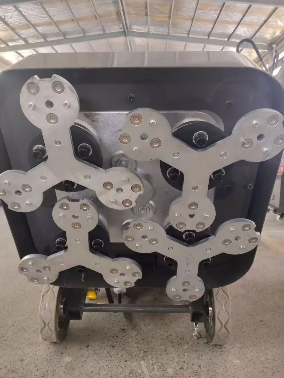 Concrete floor grinder machine for industrial surface preparation in Pakistan