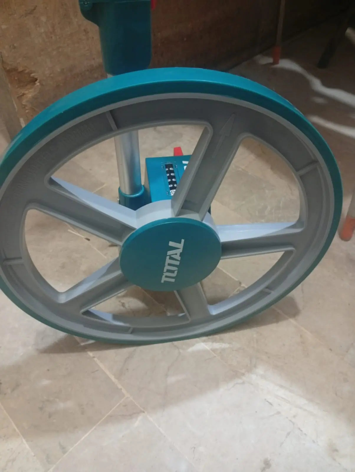 Measuring wheel for accurate distance measurement in road and construction projects in Pakistan