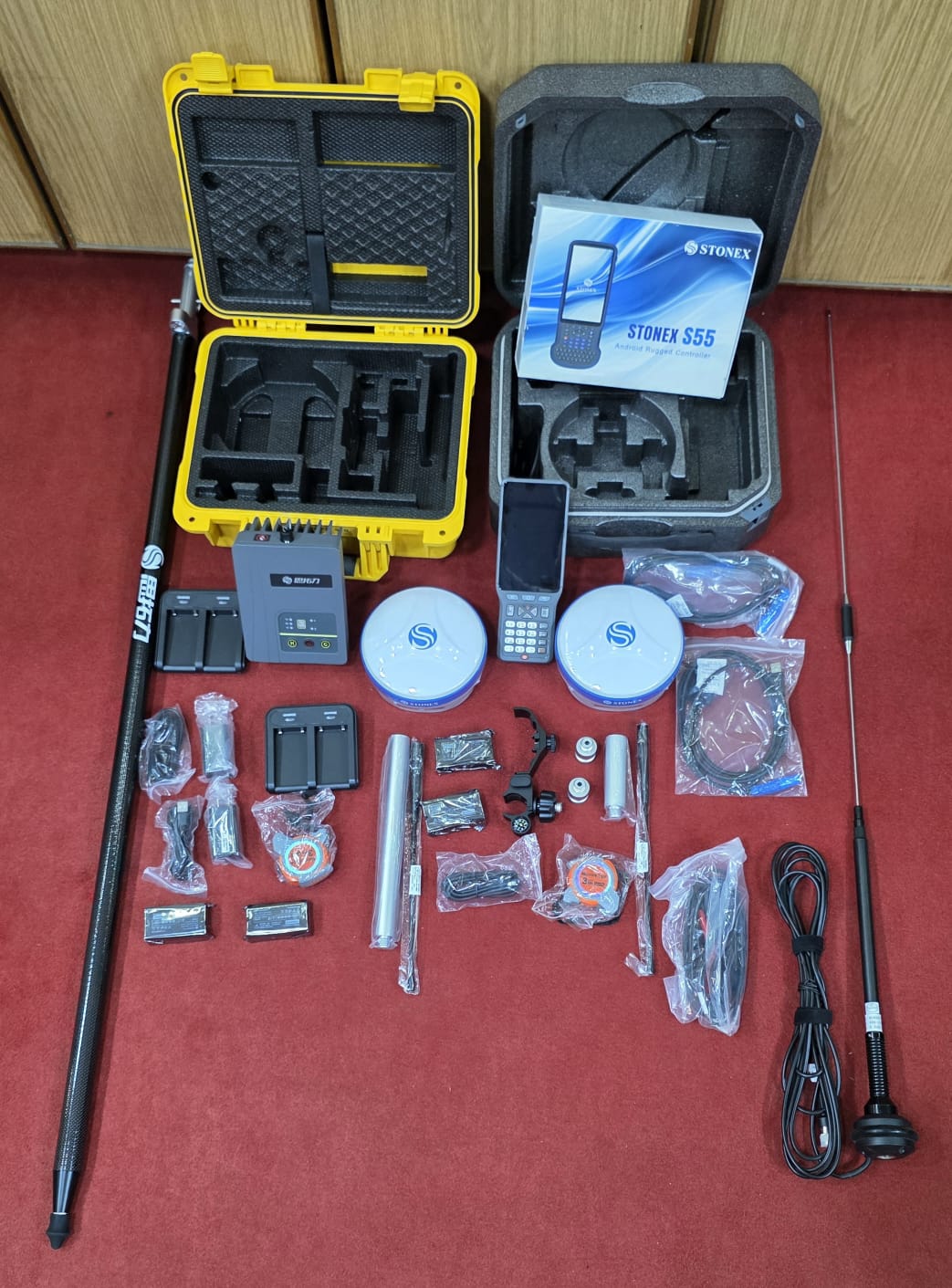 STONEX S900+ GNSS Receiver