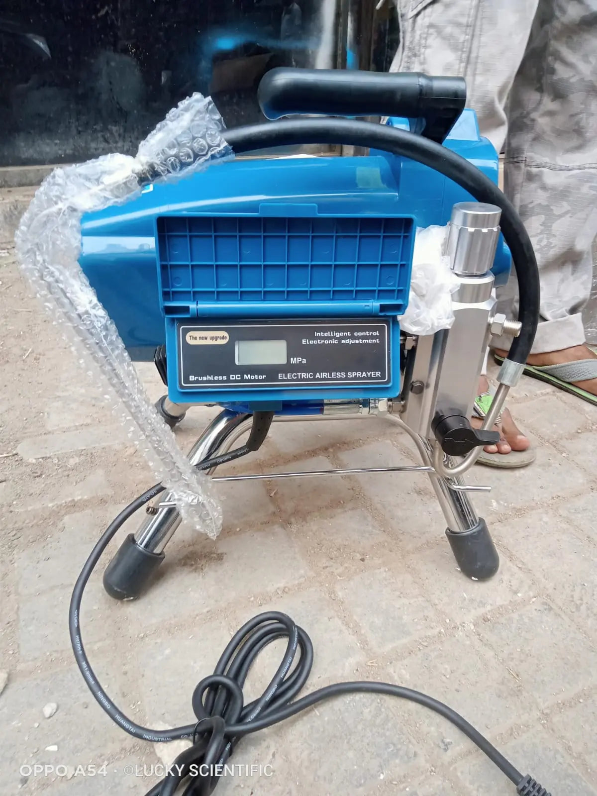 Airless sprayer 595 for construction and coating