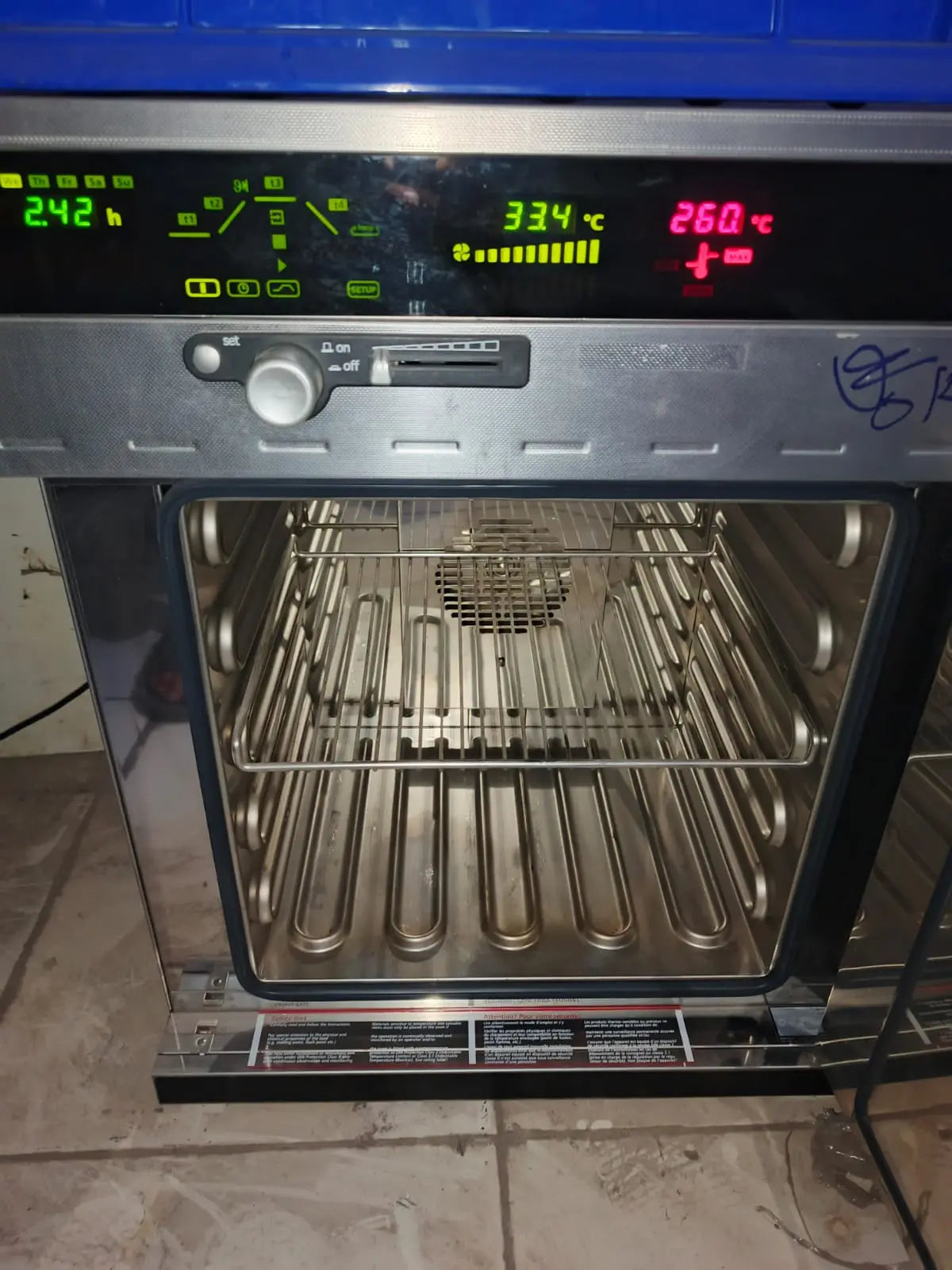 Memmert UFE 400 Lab Oven Pakistan | 53L Forced Air Drying Oven | Memmert Heating Oven Price Pakistan | Laboratory Drying Oven Pakistan LESCO