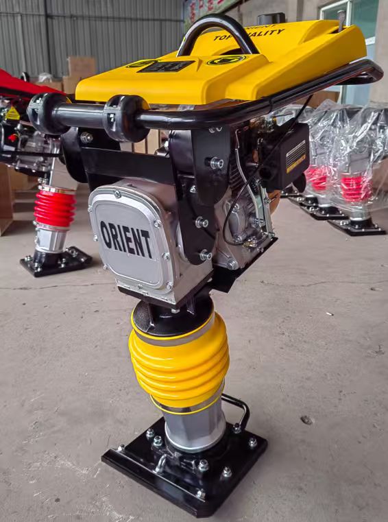 Orient Tamping Rammer Gasoline Engine by lucky engineering