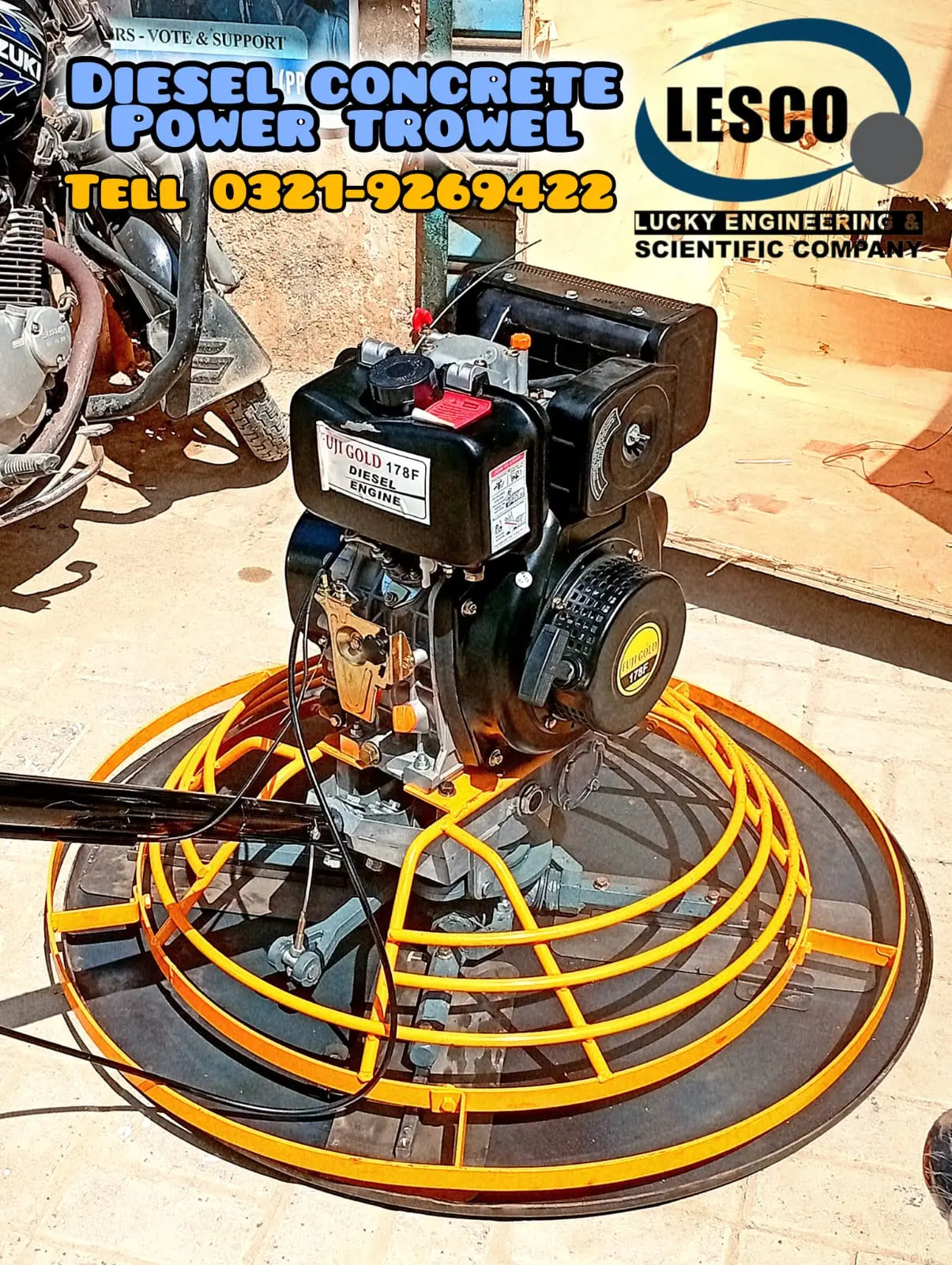 Power trowel machine for smooth concrete surface