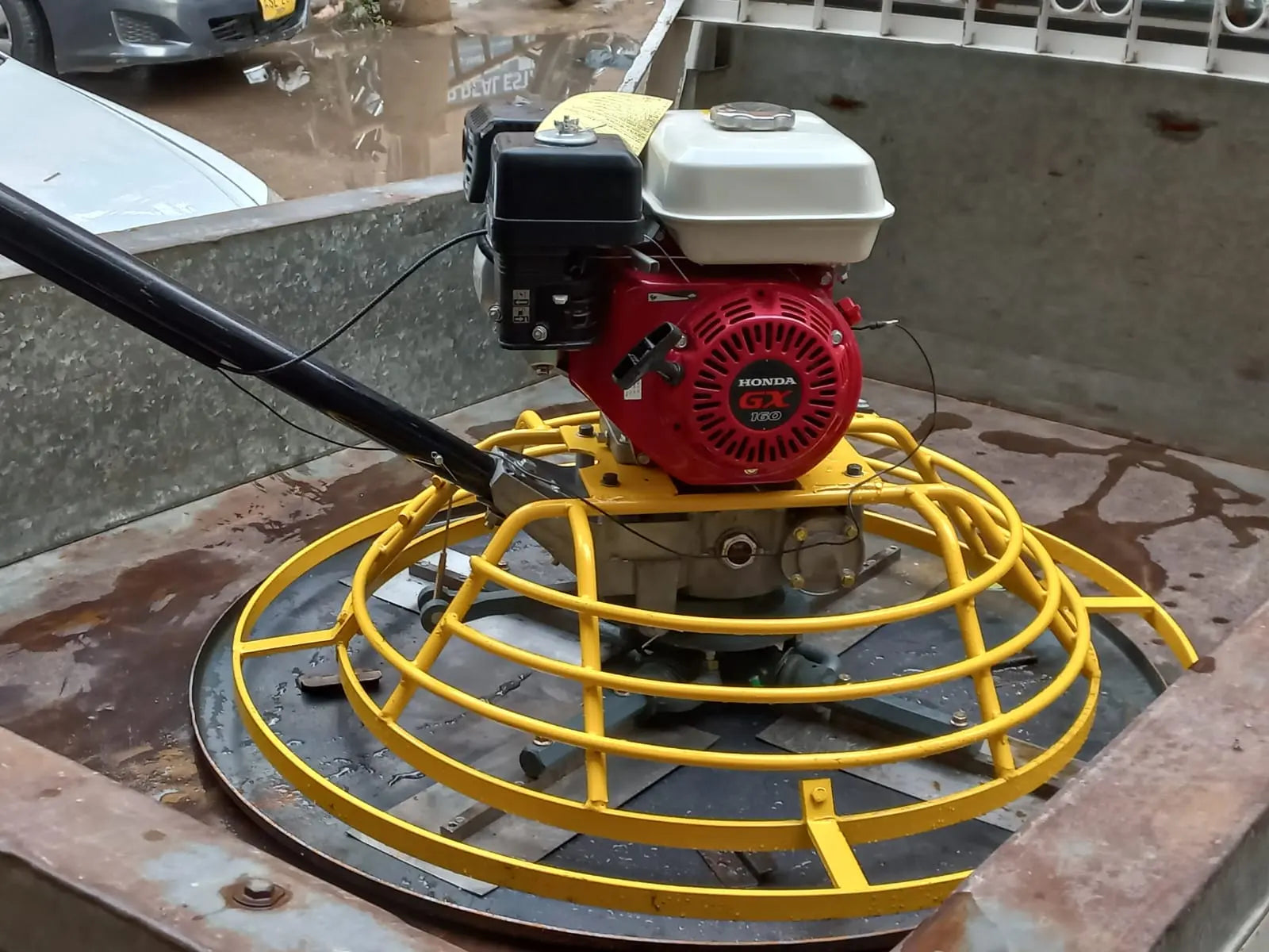 Concrete Power Trowel Price in Pakistan | Ride-On & Walk Behind Power Trowel Machine Lucky Engineering