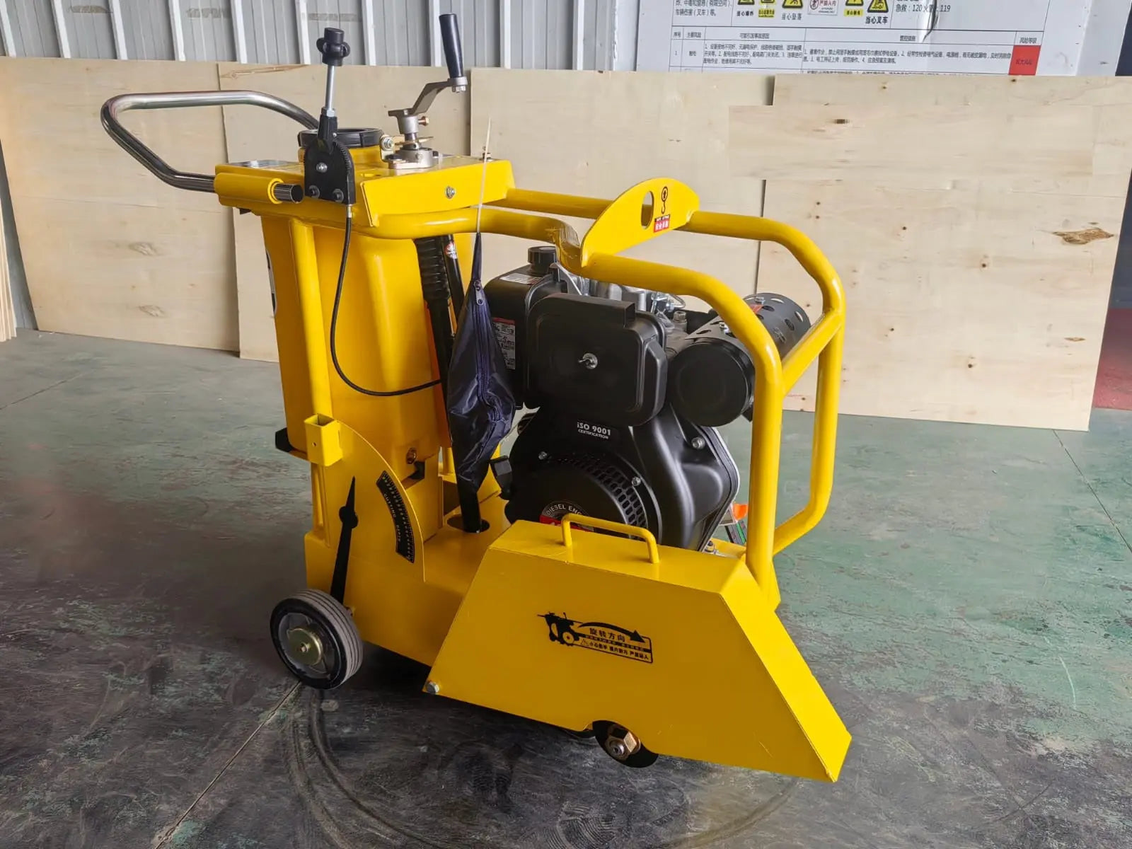 Diesel Road Cutter 7.2 Inch Cutting Depth- Pakistan Tell: 03219269422 Lucky Engineering